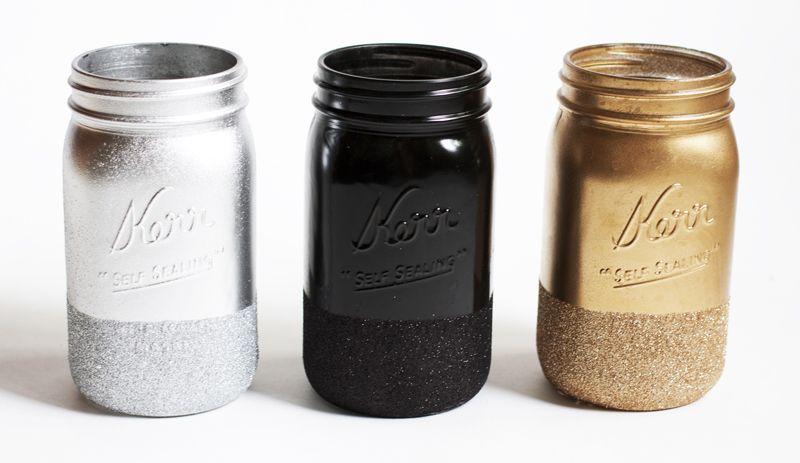 Glitter Dipped Mason Jars!  #color mason #jars #diy