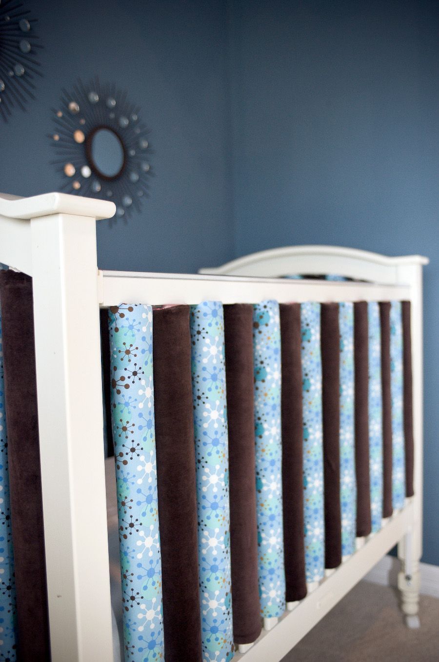 crib bumpers go vertical #baby #nursery #crib #bumpers–Love this bc I am a new