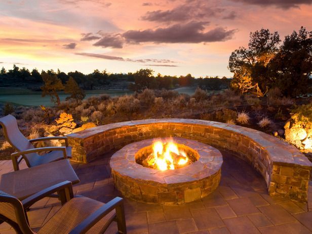 Outdoor Fireplaces and Fire Pits That Light Up the Night