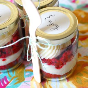 Cupcake in a jar, so cute for a birthday or shower - Cupcake in a jar ...