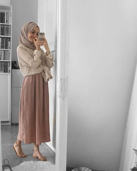 Mod?les Hijab Chic Simple : 10 Hijabs simples et styl?s - Mod?les Hijab Chic Simple : 10 Hijabs simples et styl?s -   14 style Simple kuliah ideas