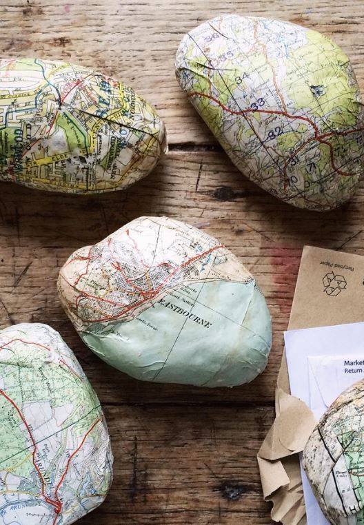 20 Earthly DIY Projects To Decorate With Globes And Maps - HomelySmart - 20 Earthly DIY Projects To Decorate With Globes And Maps - HomelySmart -   20 diy and crafts projects