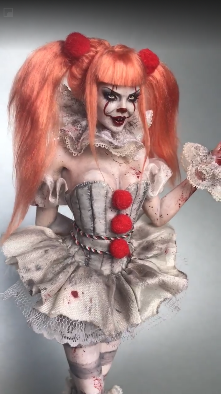 12 diy Halloween Costumes clown ideas