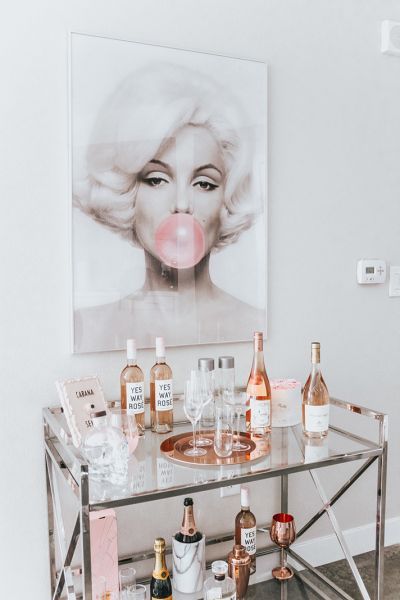 Literally Just 29 of the Prettiest Bar Carts We've Ever Seen - Literally Just 29 of the Prettiest Bar Carts We've Ever Seen -   13 beauty Bar in homes ideas