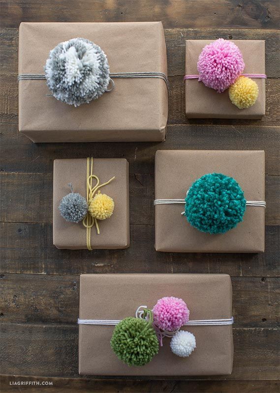 45 adorable DIY pom pom projects to try! - 45 adorable DIY pom pom projects to try! -   15 diy Crafts regalos ideas
