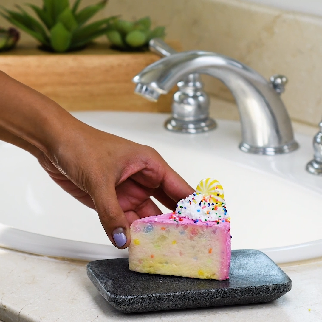 DIY Cake Soap - DIY Cake Soap -   17 diy Soap packaging ideas
