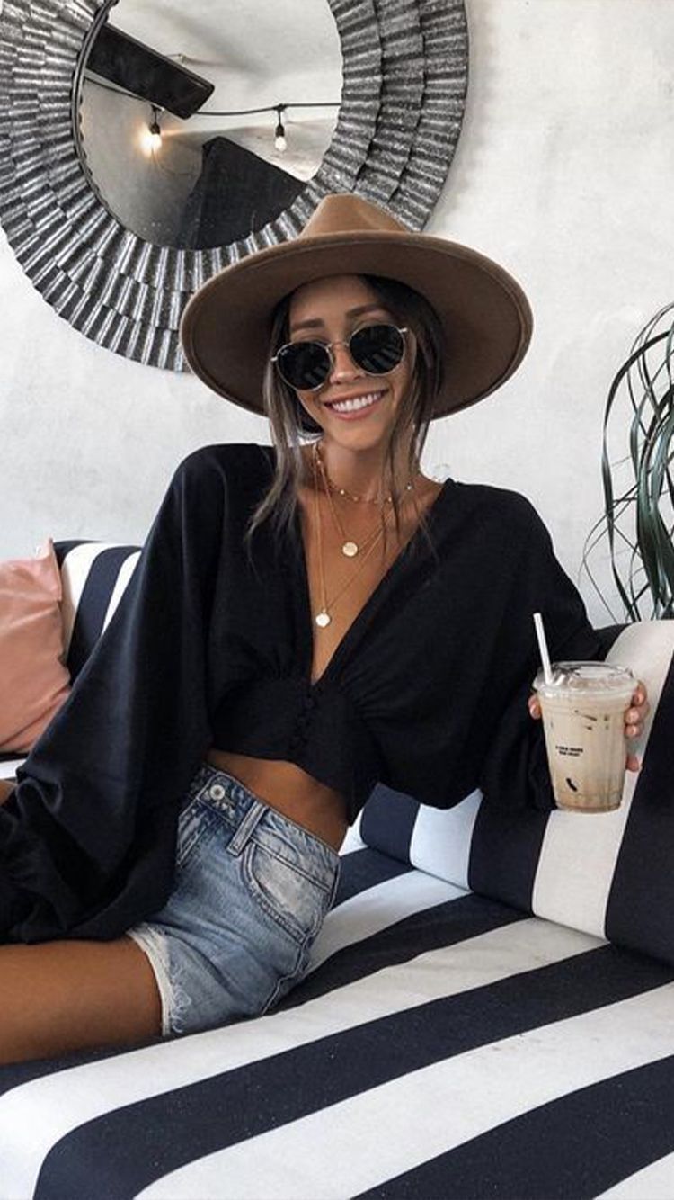 Comfortable Black Outfits For Hot Weather - Comfortable Black Outfits For Hot Weather -   17 style Inspiration summer ideas