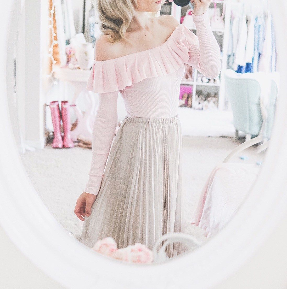 Feminine Style & Current Trends with LC Lauren Conrad - Feminine Style & Current Trends with LC Lauren Conrad -   9 girly style Romantic ideas