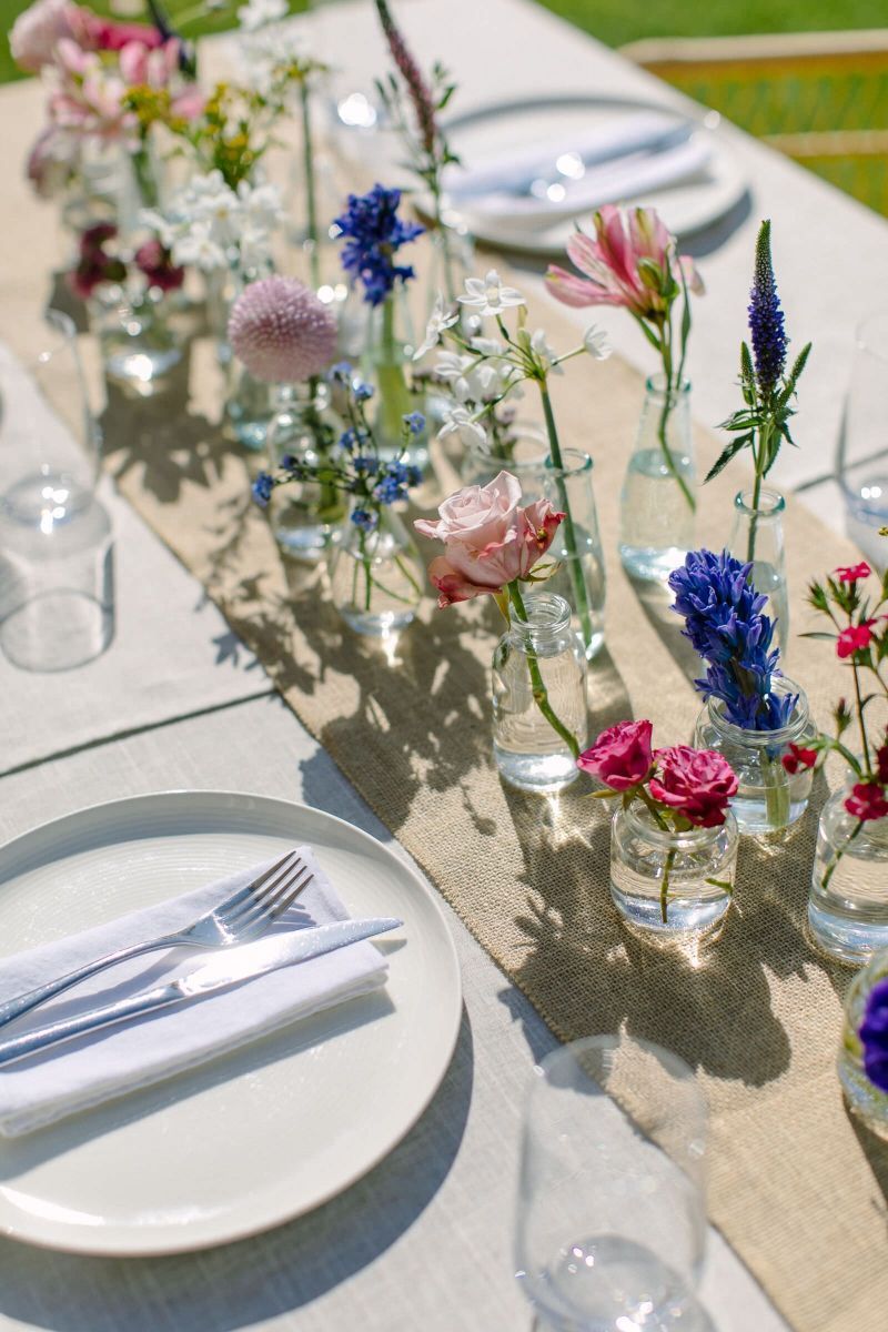 DIY Wedding Centerpiece - Easy, Inexpesive Floral Showstopper - DIY Wedding Centerpiece - Easy, Inexpesive Floral Showstopper -   15 diy Table centerpieces ideas