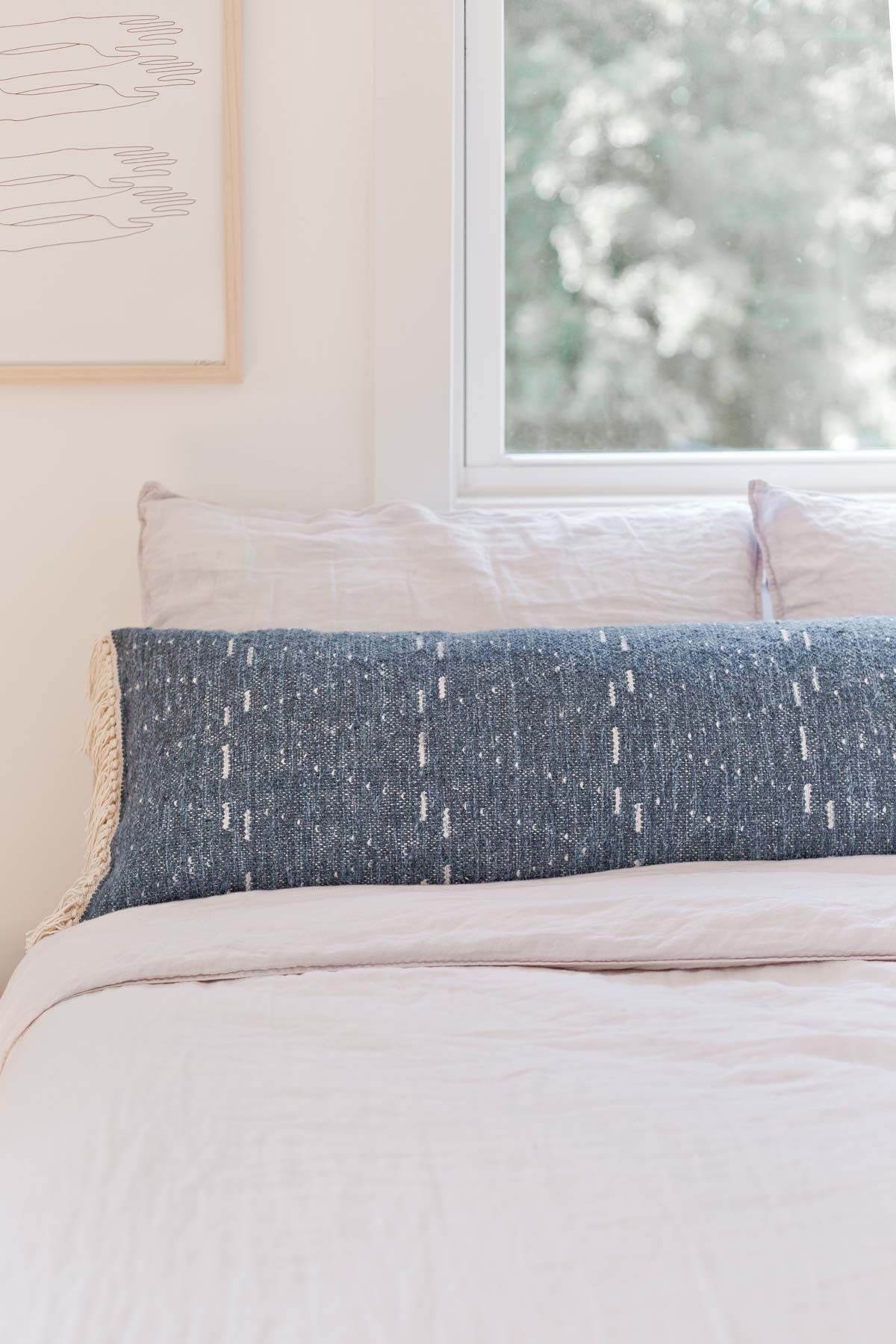 How to Make an Extra Long Lumbar Pillow - How to Make an Extra Long Lumbar Pillow -   16 diy Pillows sofa ideas