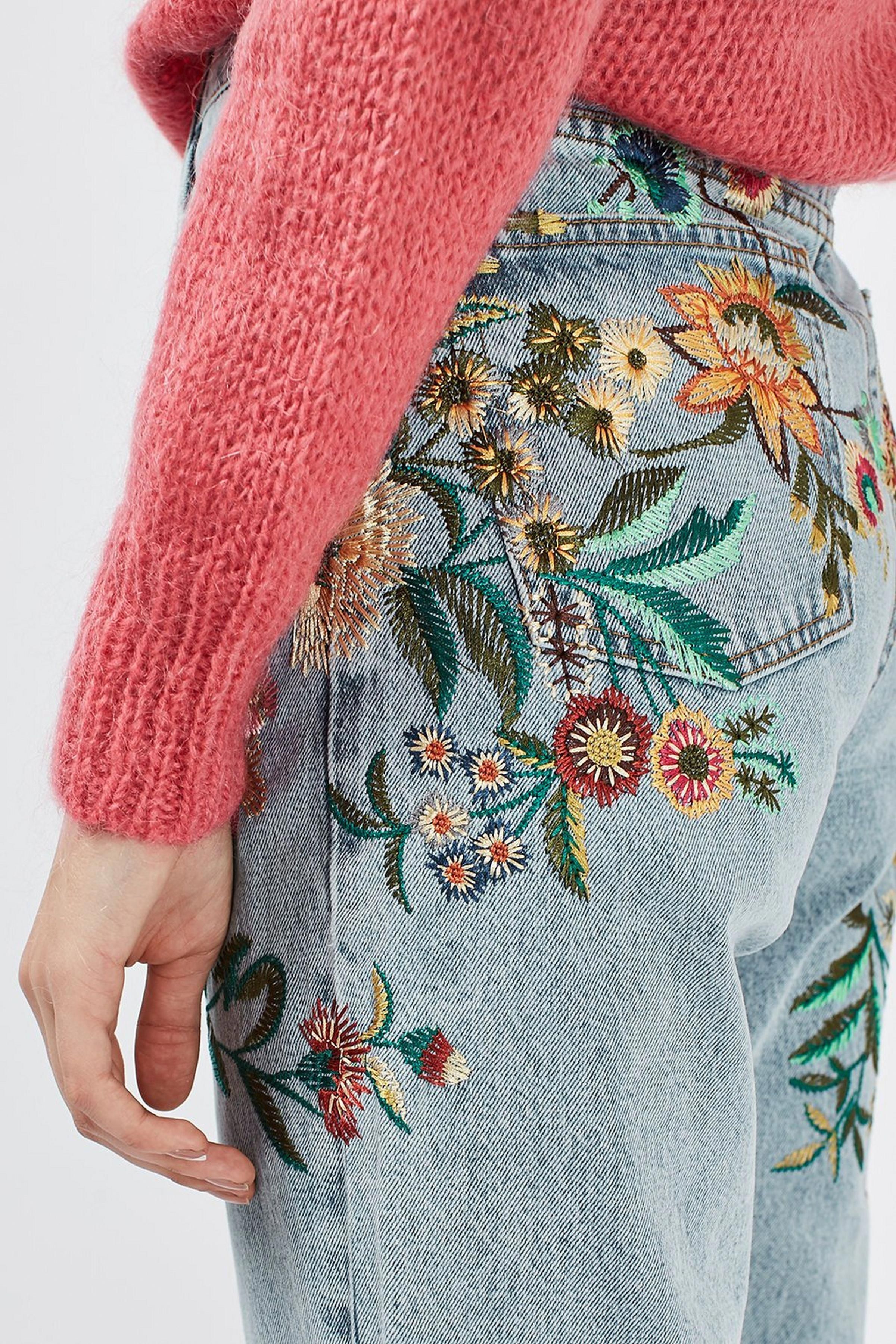 MOTO Fall Floral Embroidered Mom Jeans - MOTO Fall Floral Embroidered Mom Jeans -   16 style Jeans fall ideas