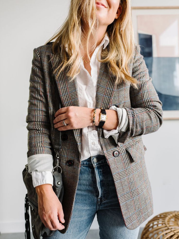 How to Wear a White Shirt: One Piece, Three Ways - The Effortless Chic - How to Wear a White Shirt: One Piece, Three Ways - The Effortless Chic -   17 effortless style Winter ideas
