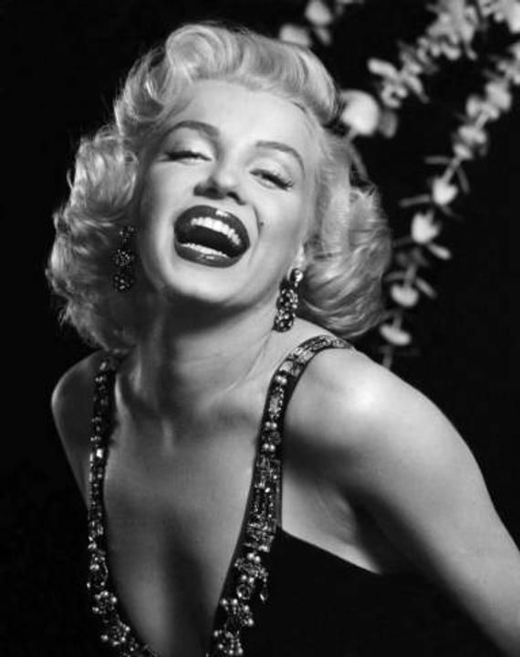 Marilyn Monroe, laughing, black and white, dancing, candid photo 1950, Some Like it hot, vintage, photography, picture, print, fine art - Marilyn Monroe, laughing, black and white, dancing, candid photo 1950, Some Like it hot, vintage, photography, picture, print, fine art -   18 beauty Images black and white ideas