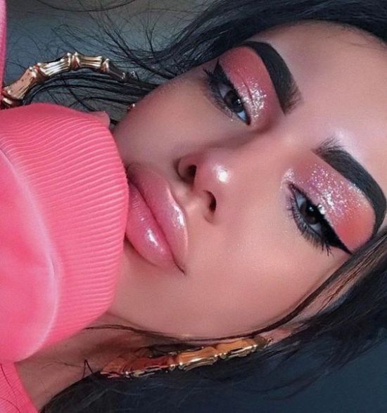 Iconic Makeup Looks To Copy For Valentine's Day This Year - Society19 - Iconic Makeup Looks To Copy For Valentine's Day This Year - Society19 -   18 beauty Inspiration pink ideas