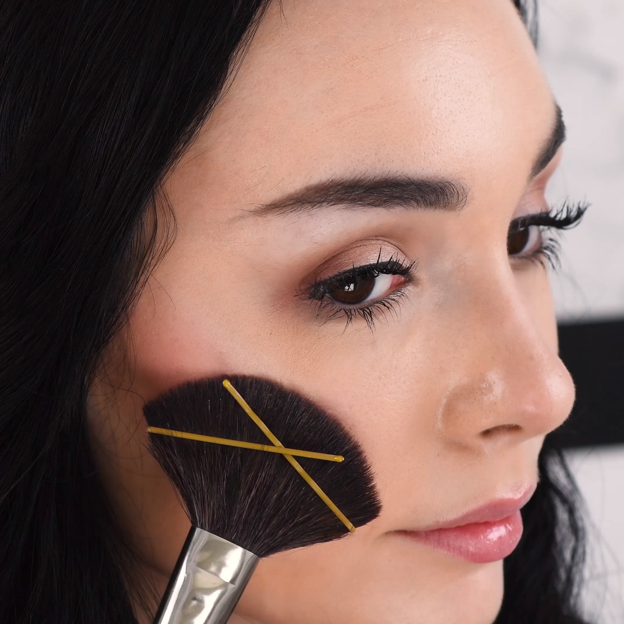 Makeup Brush Hack - Makeup Brush Hack -   18 beauty Videos fashion ideas
