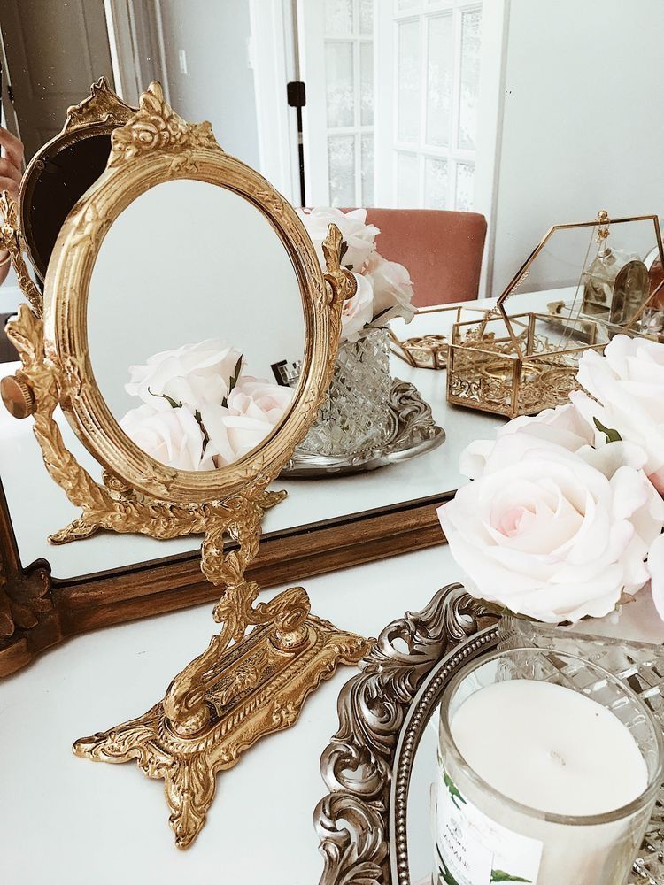 Decorating Inspiration: 4 tips for organizing your vanity — ASHLINA KAPOSTA - Decorating Inspiration: 4 tips for organizing your vanity — ASHLINA KAPOSTA -   18 vintage beauty Room ideas
