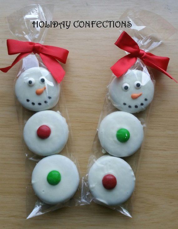 Chocolate Covered Oreo Cookie Snowman - Snowman - Christmas favors - Chocolate Covered Oreo Cookie Snowman - Snowman - Christmas favors -   19 diy Food christmas ideas