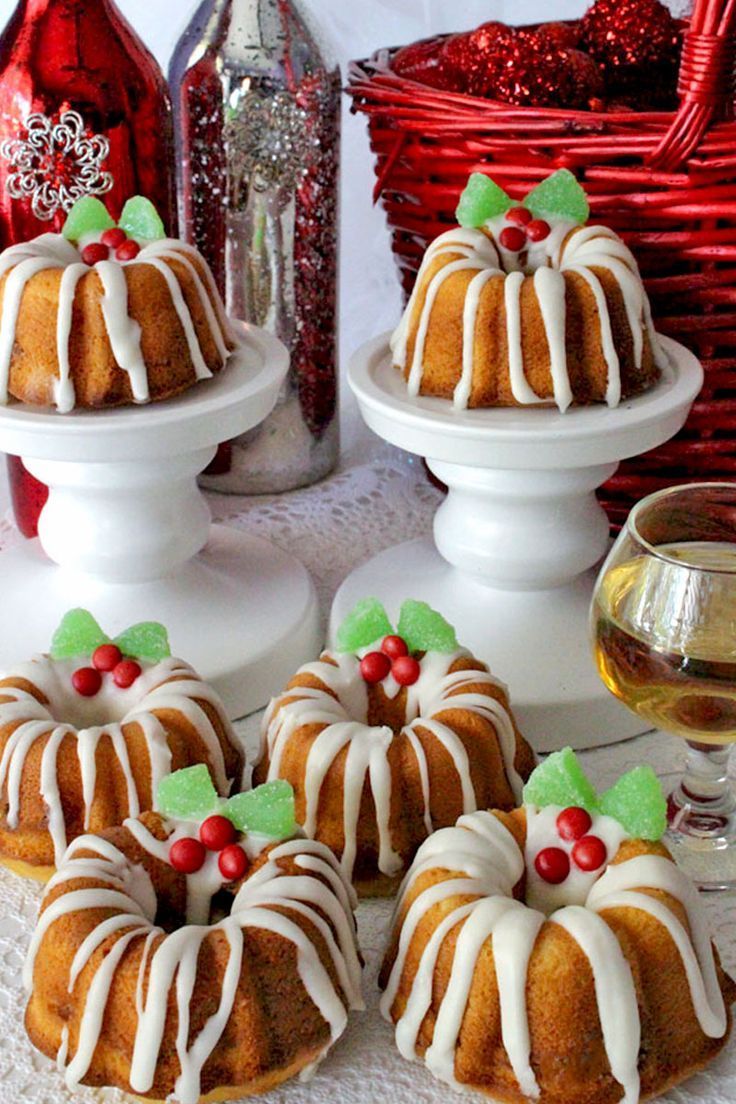 Christmas Mini Bundt Cakes - Christmas Mini Bundt Cakes -   19 diy Food christmas ideas