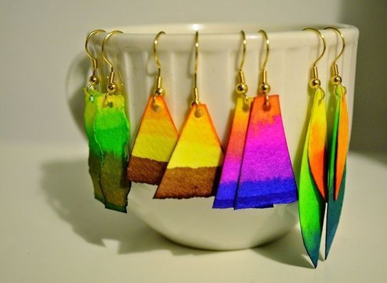 Diy Watercolor Paper Earrings - Diy Watercolor Paper Earrings -   13 diy Paper jewelry ideas