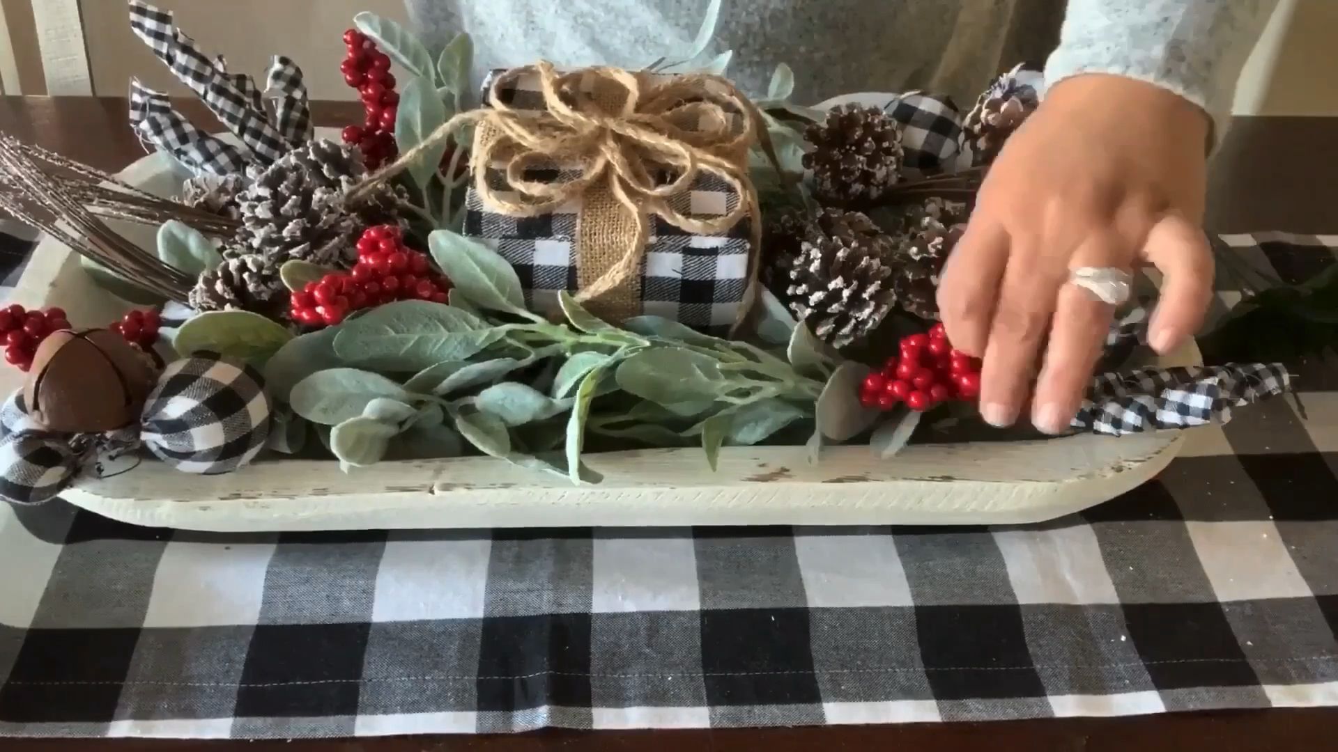 Christmas centerpiece idea using a dough bowl for a cute and festive look! | Wilshire Collections - Christmas centerpiece idea using a dough bowl for a cute and festive look! | Wilshire Collections -   16 diy Outdoor gifts ideas