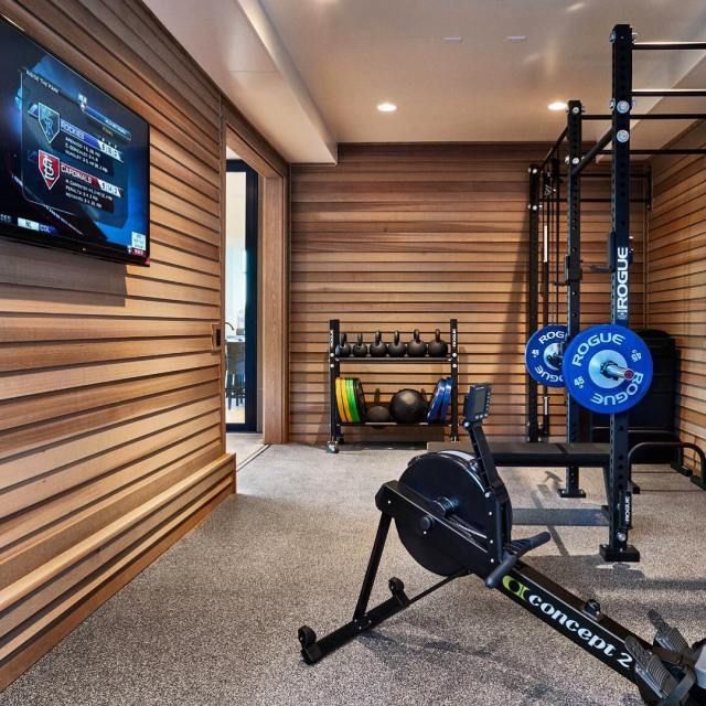20 Home Gym Ideas for Designing the Ultimate Workout Room | Extra Space Storage - 20 Home Gym Ideas for Designing the Ultimate Workout Room | Extra Space Storage -   18 fitness Room industrial ideas