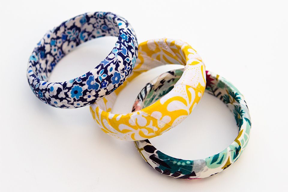DIY Fabric Wrapped Bangle Bracelets - Sarah Hearts - DIY Fabric Wrapped Bangle Bracelets - Sarah Hearts -   19 diy Bracelets bangles ideas