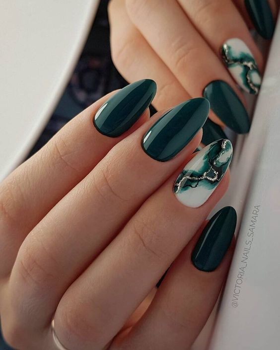 20 Elegant Autumn Nail Designs Have To Try - 20 Elegant Autumn Nail Designs Have To Try -   9 beauty Nails green ideas