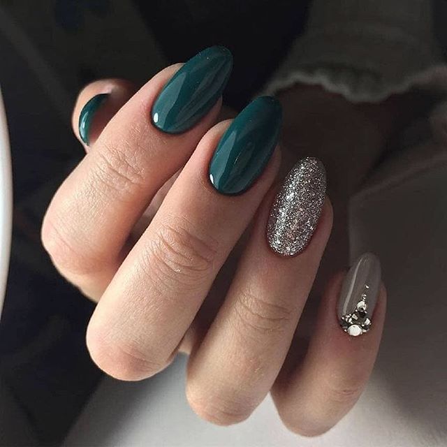Breathing Green Nails Design For Summer almondnails glitternails nailsfall - Breathing Green Nails Design For Summer almondnails glitternails nailsfall -   9 beauty Nails green ideas