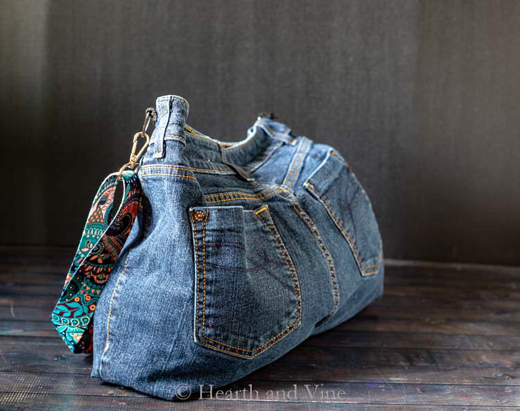 DIY Bag from Jeans - A Fun Way to Recycle and Repurpose Old Stuff - DIY Bag from Jeans - A Fun Way to Recycle and Repurpose Old Stuff -   14 diy Bag from old clothes ideas