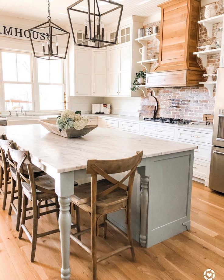 40 Joanna Gaines-Inspired Homes That Have That Modern Farmhouse Feel - 40 Joanna Gaines-Inspired Homes That Have That Modern Farmhouse Feel -   14 style Farmhouse joanna gaines ideas