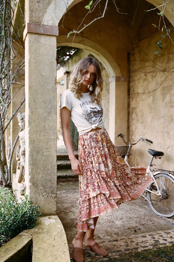Floral Print Boho Skirt - Floral Print Boho Skirt -   15 style Bohemian fashion ideas