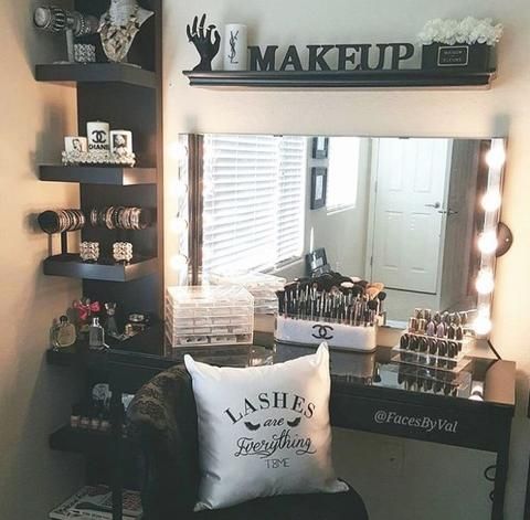 20 Best Makeup Vanities & Cases for Stylish Bedroom - 20 Best Makeup Vanities & Cases for Stylish Bedroom -   16 black beauty Room ideas