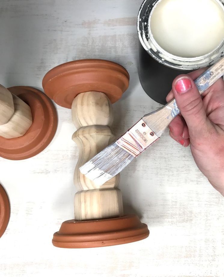 Fake Pottery Barn decor with this $5 table leg trick! - Fake Pottery Barn decor with this $5 table leg trick! -   16 diy Candles holders ideas