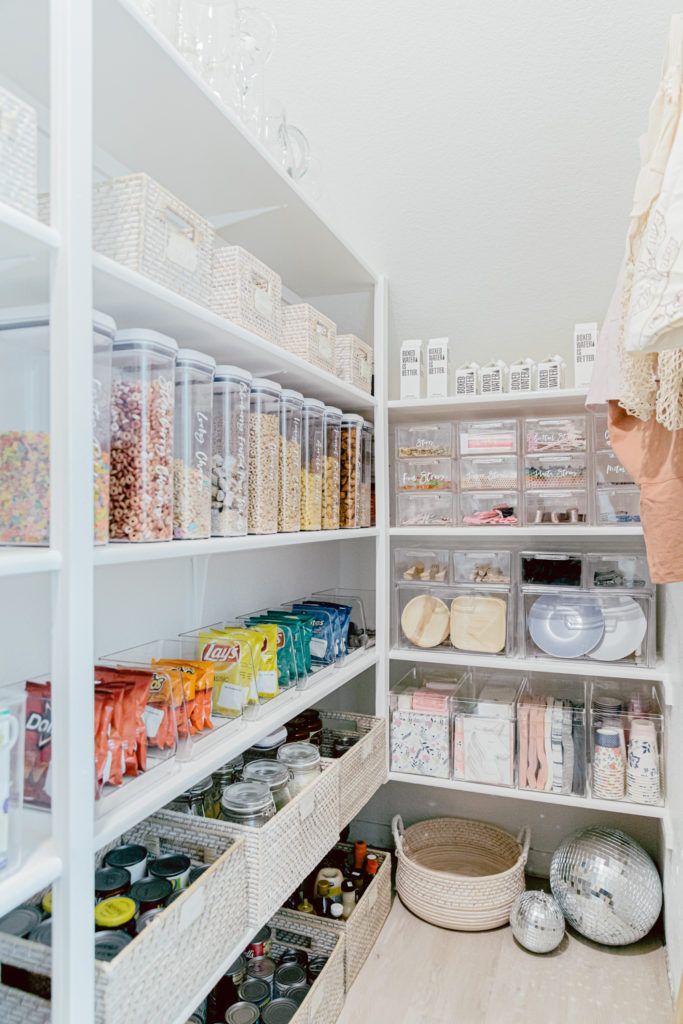 Take A Look Into Abby's Pantry And Organizational? Tips • Beijos Events - Take A Look Into Abby's Pantry And Organizational? Tips • Beijos Events -   17 diy Apartment pantry ideas