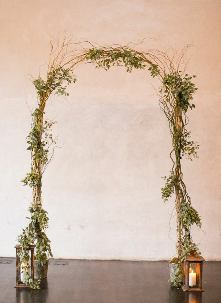 Curly Willow Wedding Arch Branches - Curly Willow Wedding Arch Branches -   17 diy Wedding arch ideas