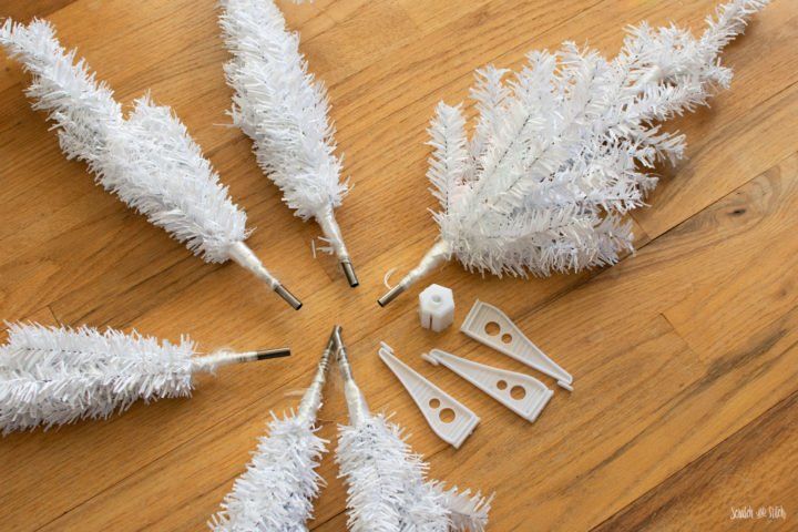 DIY Christmas Decoration: Snowflake Wreath Dollar Store Craft - DIY Christmas Decoration: Snowflake Wreath Dollar Store Craft -   18 diy Christmas snowflakes ideas