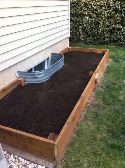 DIY Garden Box for a Small Yard Tutorial - DIY Garden Box for a Small Yard Tutorial -   18 diy House garden ideas