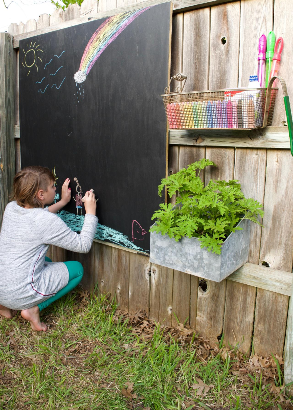 How to Make an Outdoor Chalkboard Activity Wall for Kids - How to Make an Outdoor Chalkboard Activity Wall for Kids -   24 diy Outdoor wall ideas