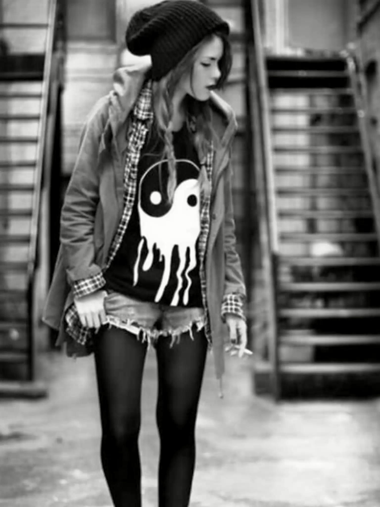 Cool and Edgy Grunge Outfits - Cool and Edgy Grunge Outfits -   24 style Grunge videos ideas