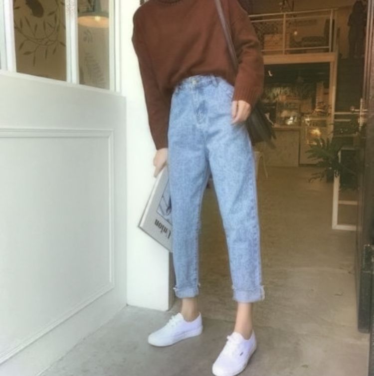 simple aesthetic jeans &sweatshirt - simple aesthetic jeans &sweatshirt -   style Frauen mom jeans