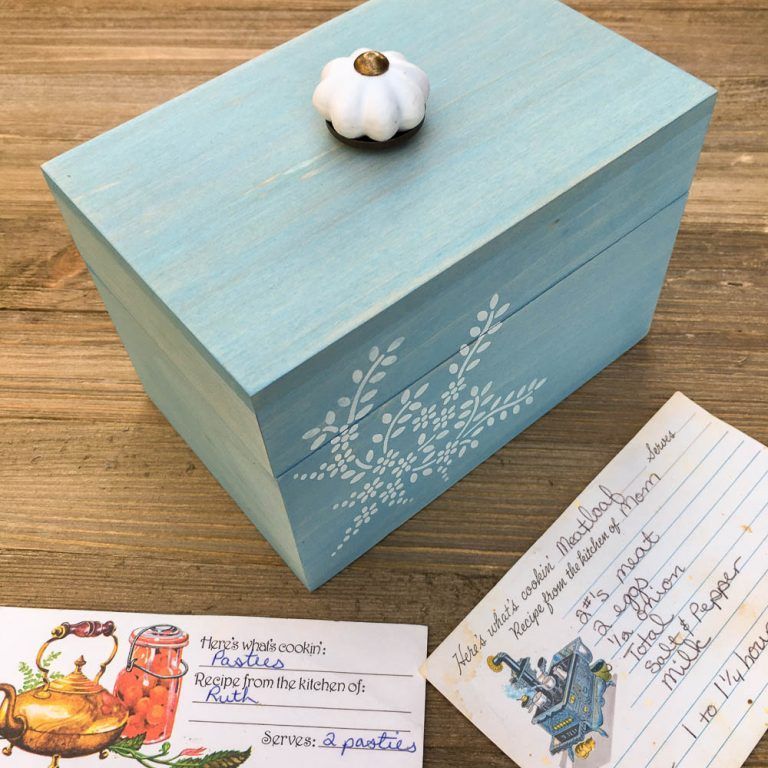 How to Make An Easy DIY Vintage Recipe Card Box — Chasing Dust Bunnies - How to Make An Easy DIY Vintage Recipe Card Box — Chasing Dust Bunnies -   15 diy Box easy ideas