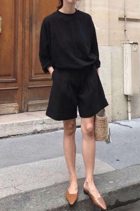 15 Minimalist Outfit Ideas Perfect for Summer - 15 Minimalist Outfit Ideas Perfect for Summer -   15 minimalist style Spring ideas