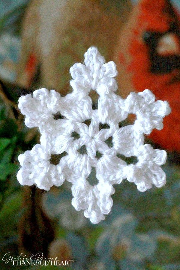Christmas Decorations Snowflakes - Christmas Decorations Snowflakes -   17 diy Christmas Decorations snowflakes ideas