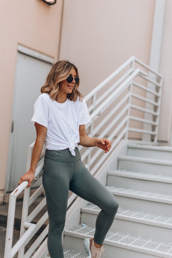 The color of leggings you need right now | Cella Jane - The color of leggings you need right now | Cella Jane -   17 fitness Outfits leggings ideas