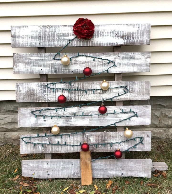 Christmas Tree Pallet - Christmas Tree Pallet -   18 diy Christmas Decorations for inside ideas