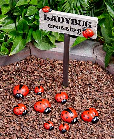 Ladybug Garden Decor - Ladybug Garden Decor -   19 diy Garden signs ideas