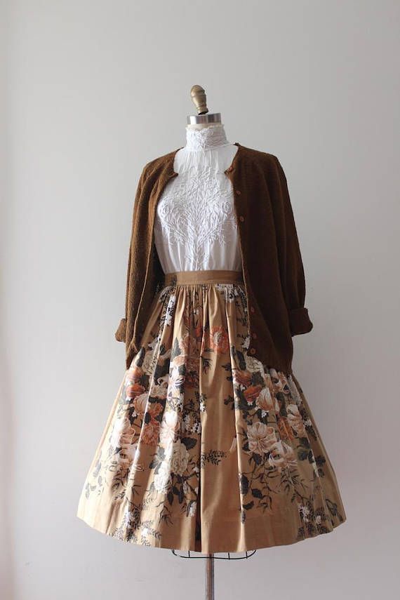 vintage 1950s skirt // 50s cotton floral skirt - vintage 1950s skirt // 50s cotton floral skirt -   19 style Vintage 1950s ideas