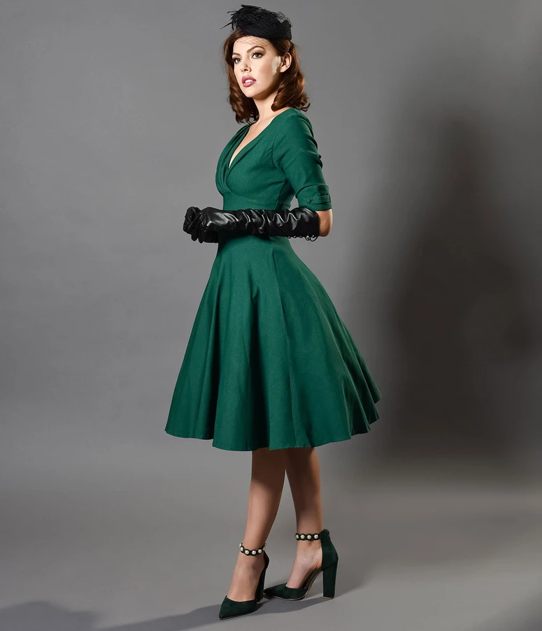 Unique Vintage 1950s Emerald Green Delores Swing Dress with Sleeves - Unique Vintage 1950s Emerald Green Delores Swing Dress with Sleeves -   19 style Vintage 1950s ideas
