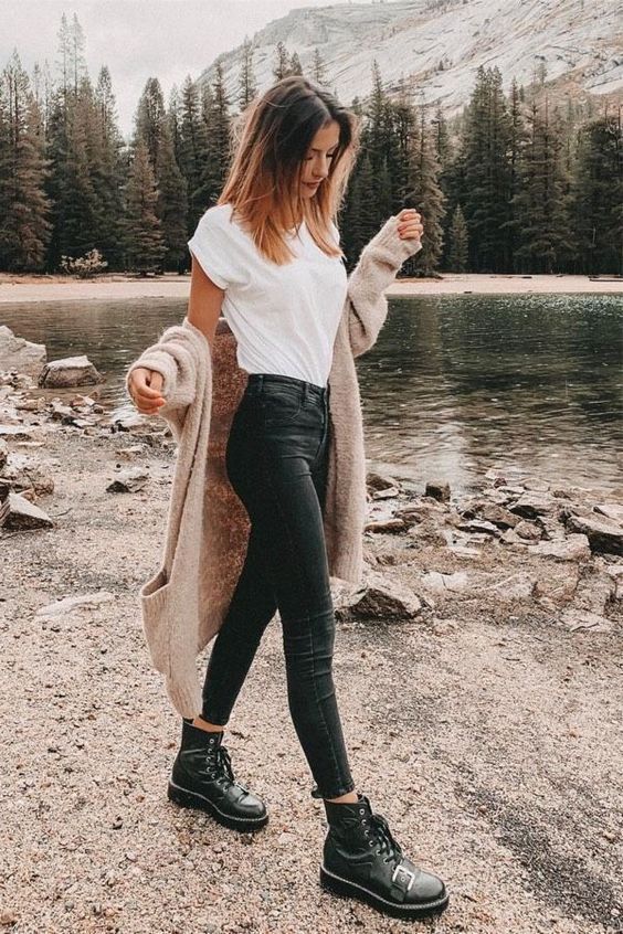 25 Charming Outfits With Black Jeans For Inspiration - - 25 Charming Outfits With Black Jeans For Inspiration - -   13 style Black jeans ideas