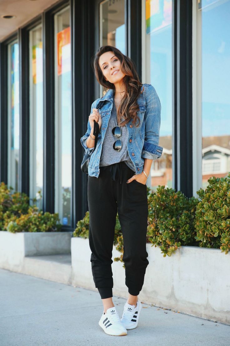 The Best Pair of Joggers You'll Ever Find Under $20 - Andee Layne - The Best Pair of Joggers You'll Ever Find Under $20 - Andee Layne -   13 style Black jeans ideas